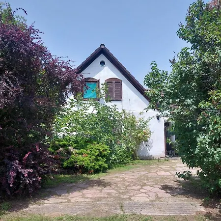 דירה Diodomb Apartmann *