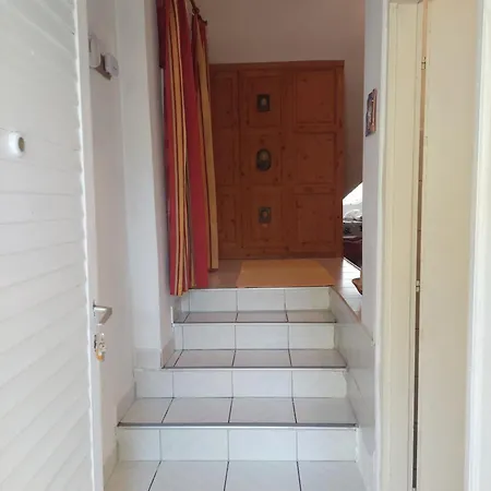 Diodomb Apartmann דירה Köveskál